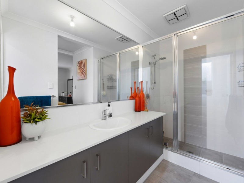 7 Durleigh Road, Aveley WA 6069