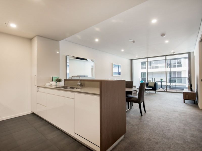 215/2 Moreau Parade, East Perth WA 6004