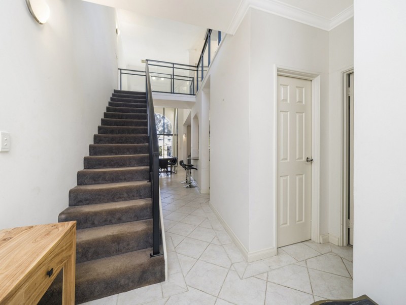 3 Lakewood Avenue, Ascot WA 6104