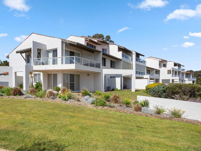 2/18 Fogerthorpe Crescent, Maylands WA 6051