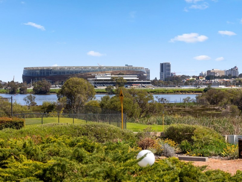 2/18 Fogerthorpe Crescent, Maylands WA 6051