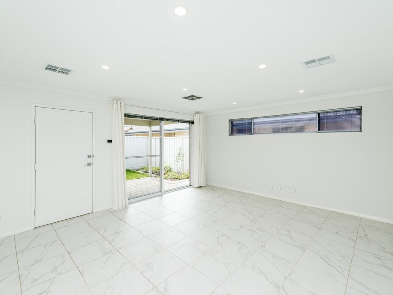 21A Hooson Way, Wilson WA 6107