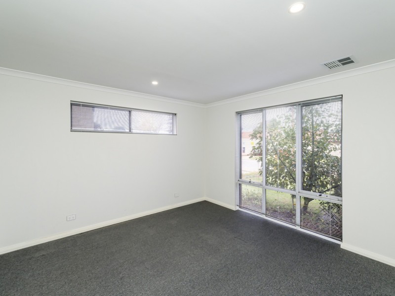 21A Hooson Way, Wilson WA 6107