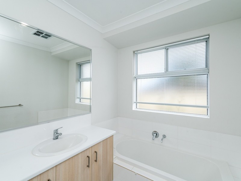 21A Hooson Way, Wilson WA 6107