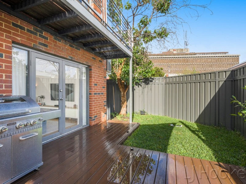 9 Chapman Street, Perth WA 6000