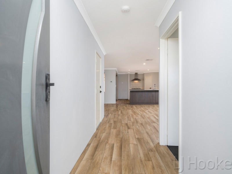 7 Greenpoint Way, Hilbert WA 6112