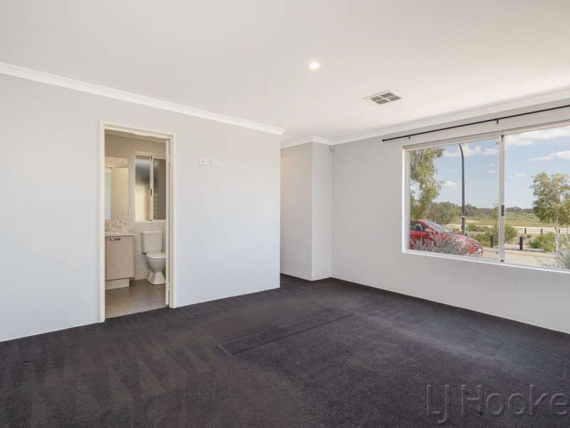 7 Greenpoint Way, Hilbert WA 6112