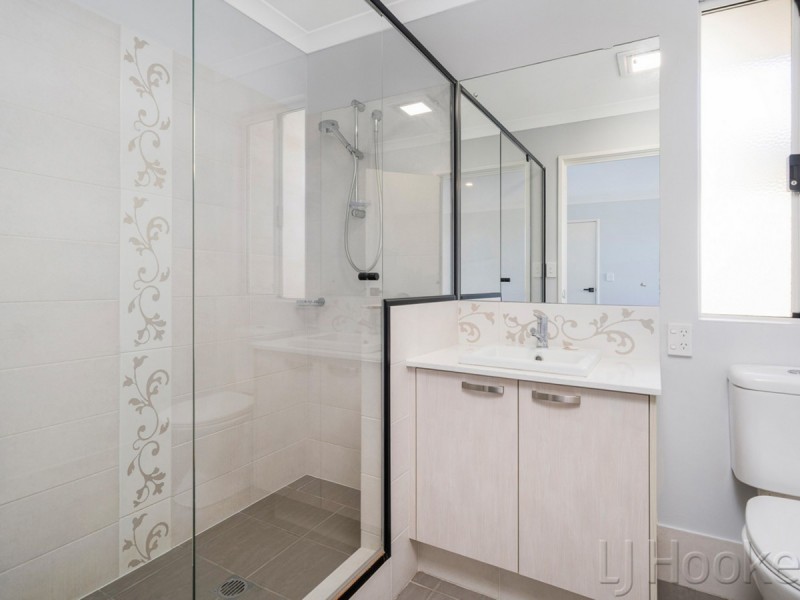 7 Greenpoint Way, Hilbert WA 6112