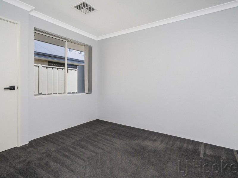 7 Greenpoint Way, Hilbert WA 6112