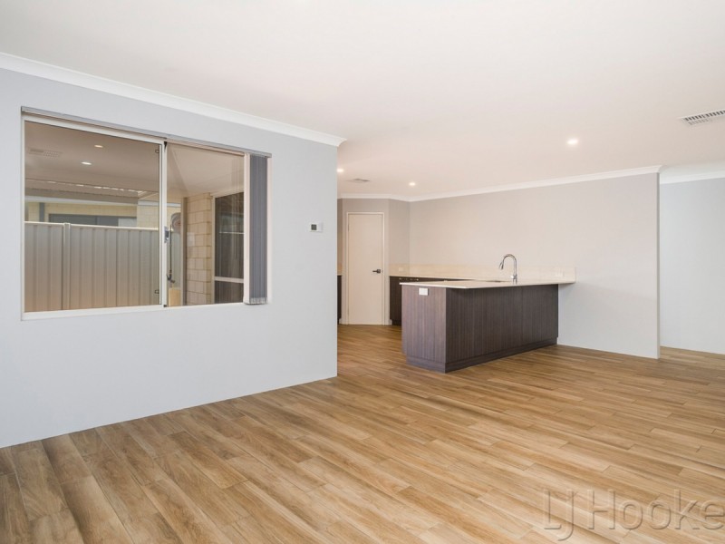 7 Greenpoint Way, Hilbert WA 6112