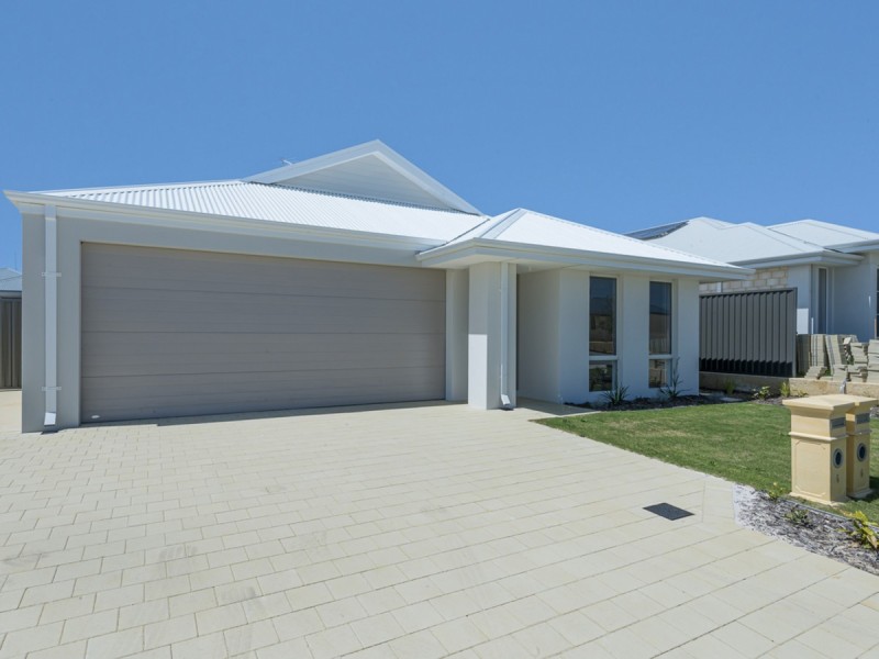6 Tapin Street, Yanchep WA 6035