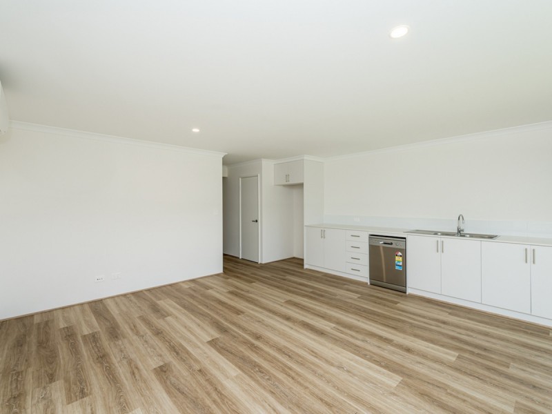 6 Tapin Street, Yanchep WA 6035