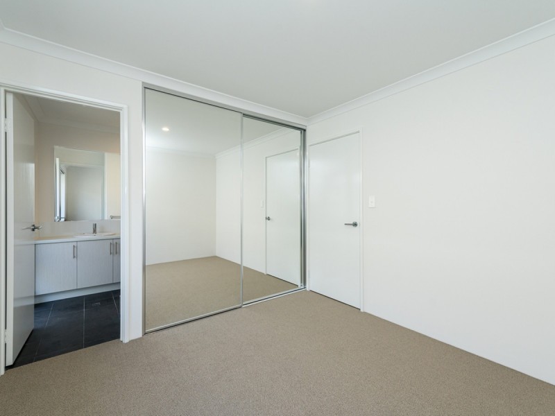 6 Tapin Street, Yanchep WA 6035