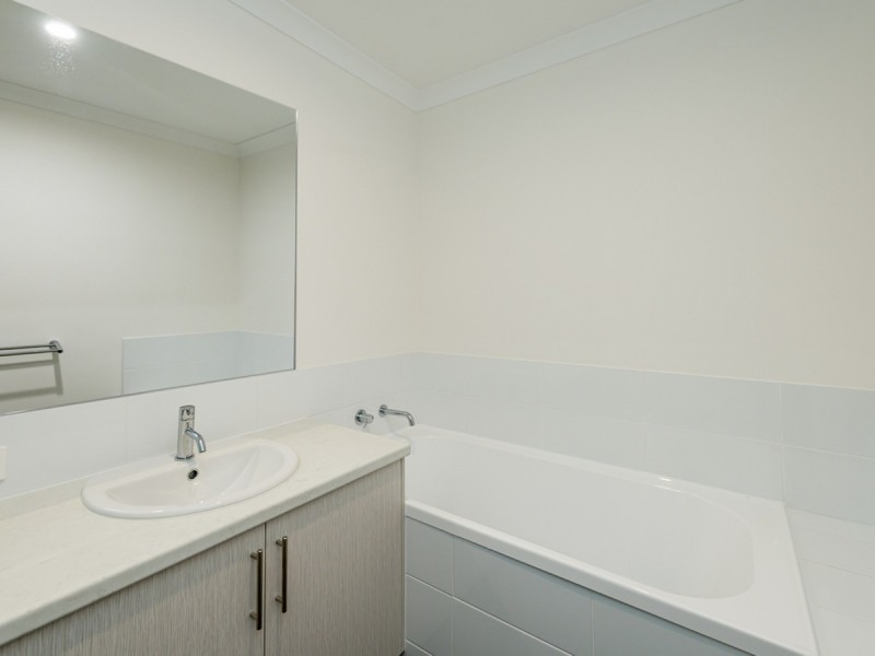 6 Tapin Street, Yanchep WA 6035