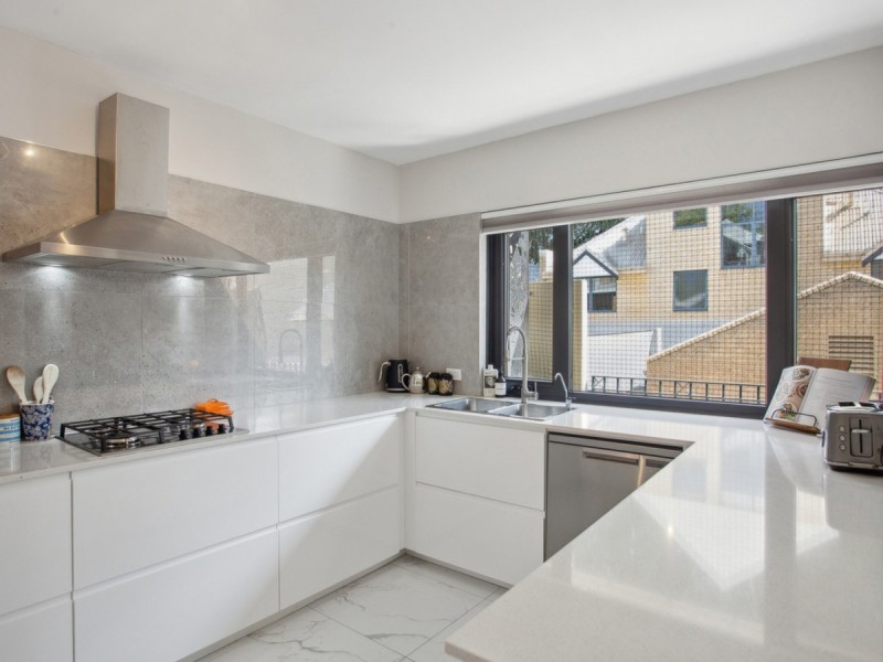 8 Constitution Street, East Perth WA 6004