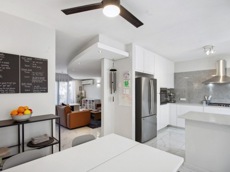 8 Constitution Street, East Perth WA 6004