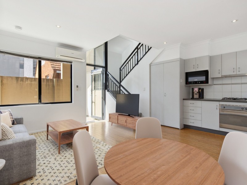 1/386 Stirling Street, Highgate WA 6003