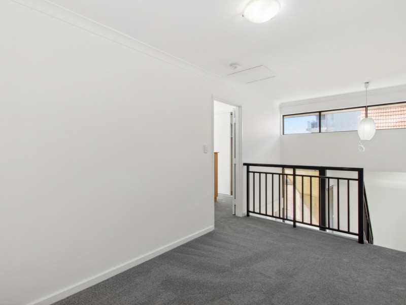 1/386 Stirling Street, Highgate WA 6003