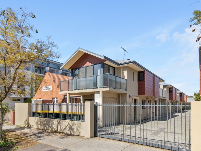 1/386 Stirling Street, Highgate WA 6003