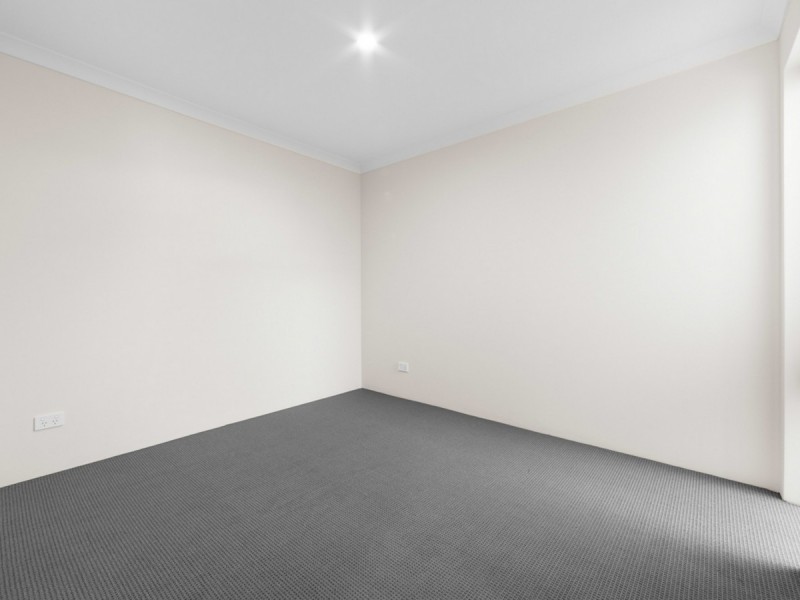 8 Glendalough Loop, Canning Vale WA 6155