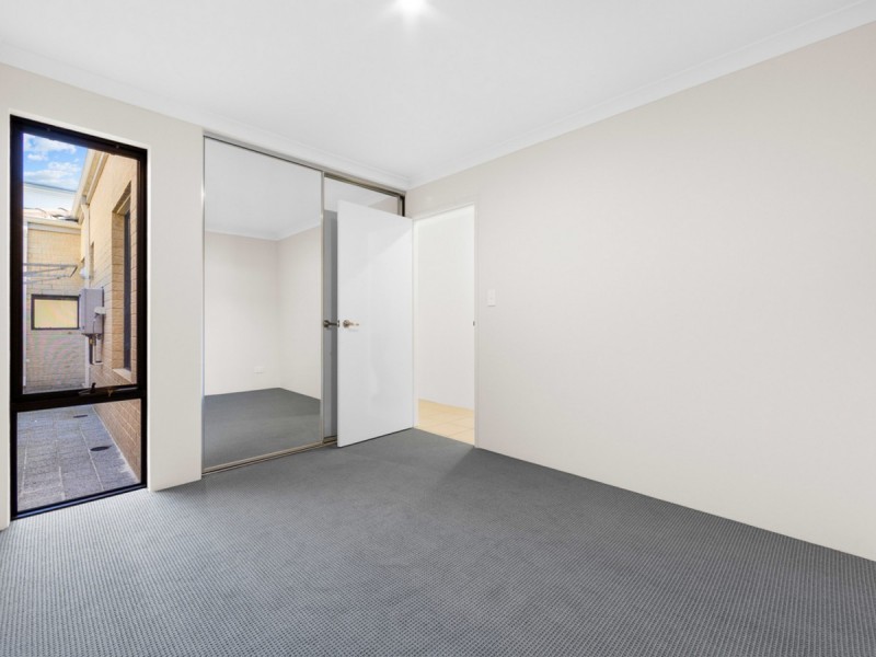 8 Glendalough Loop, Canning Vale WA 6155