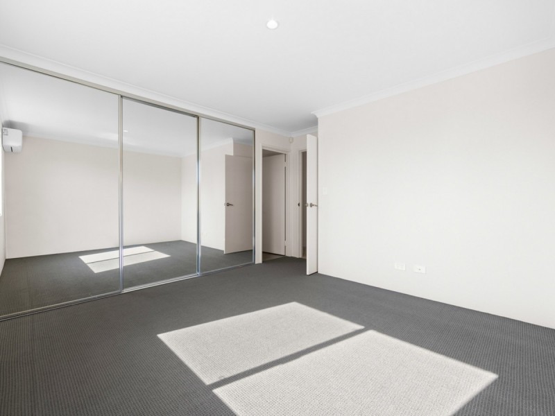 8 Glendalough Loop, Canning Vale WA 6155