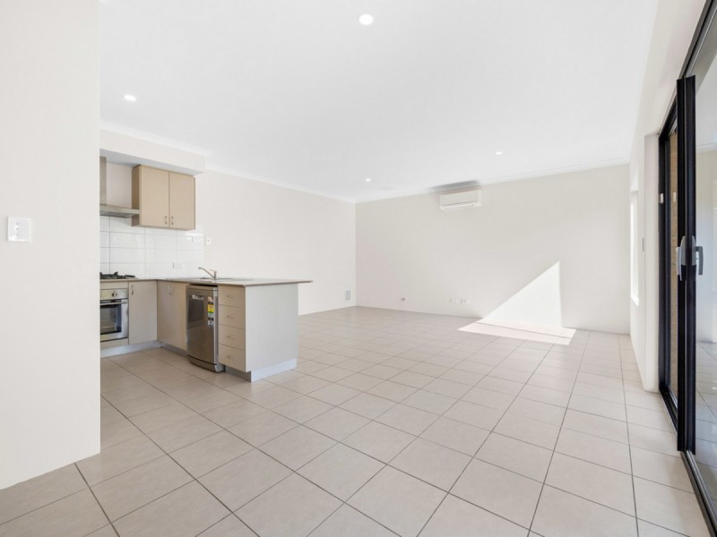 8 Glendalough Loop, Canning Vale WA 6155