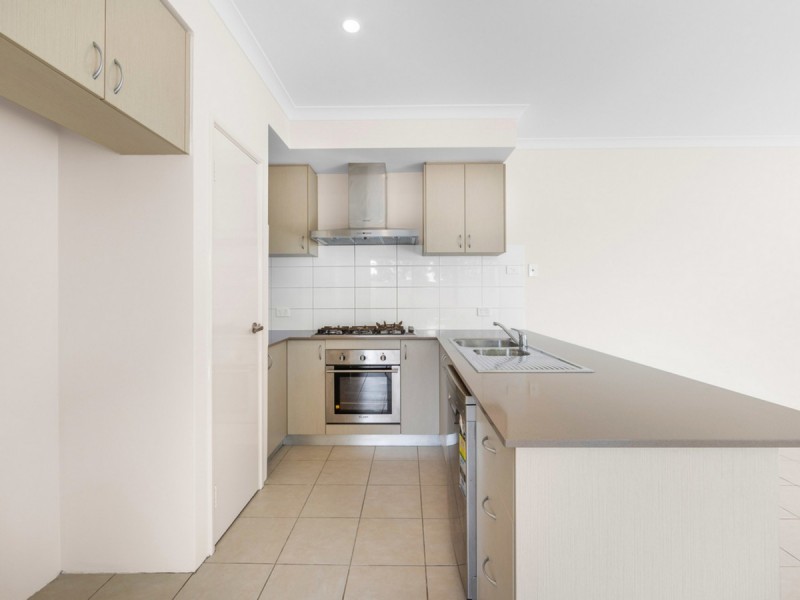 8 Glendalough Loop, Canning Vale WA 6155