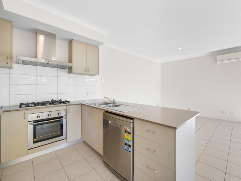 8 Glendalough Loop, Canning Vale WA 6155