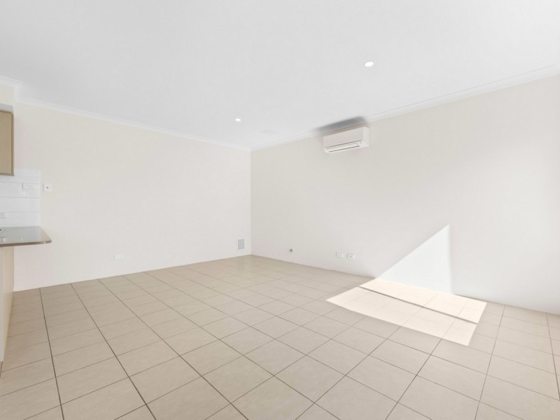 8 Glendalough Loop, Canning Vale WA 6155