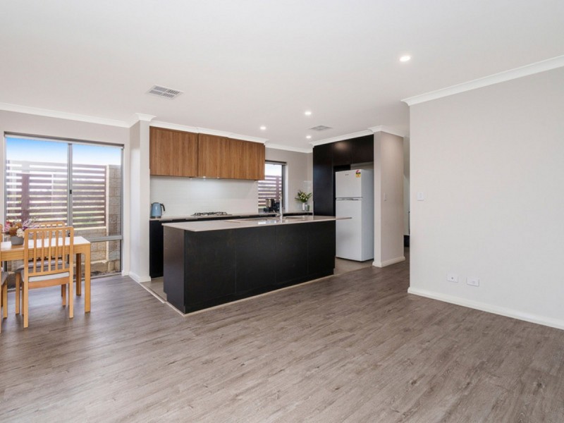 18 Gerygone Loop, East Cannington WA 6107