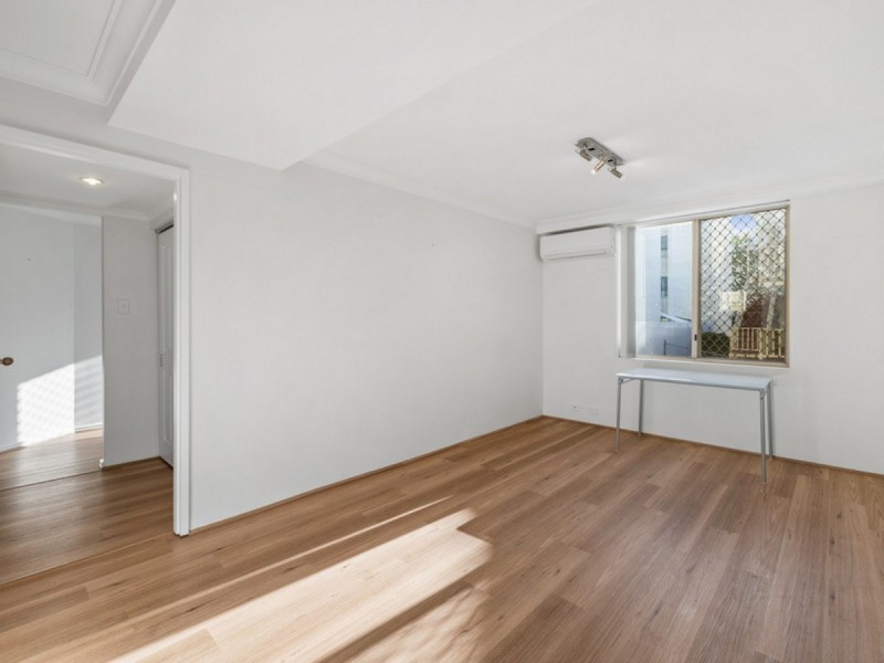 23/22 Nile Street, East Perth WA 6004