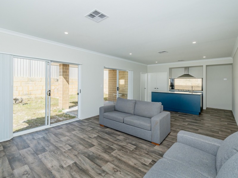 4 Seabass Chase, Two Rocks WA 6037