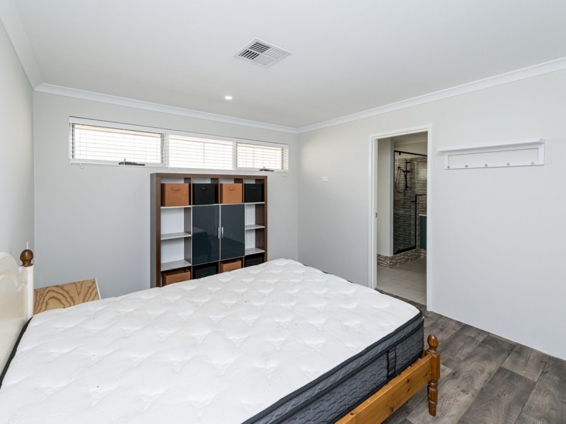 4 Seabass Chase, Two Rocks WA 6037