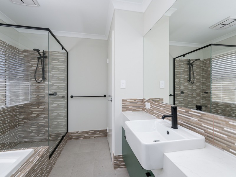 4 Seabass Chase, Two Rocks WA 6037