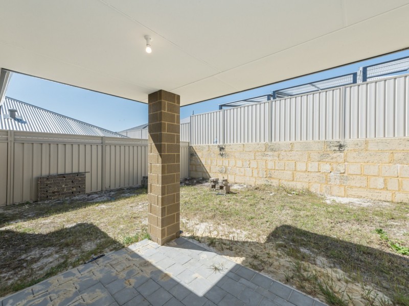 4 Seabass Chase, Two Rocks WA 6037