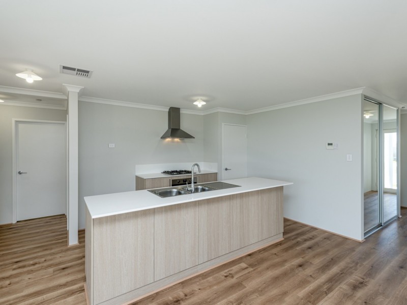 6 Kirkby View, Eglinton WA 6034