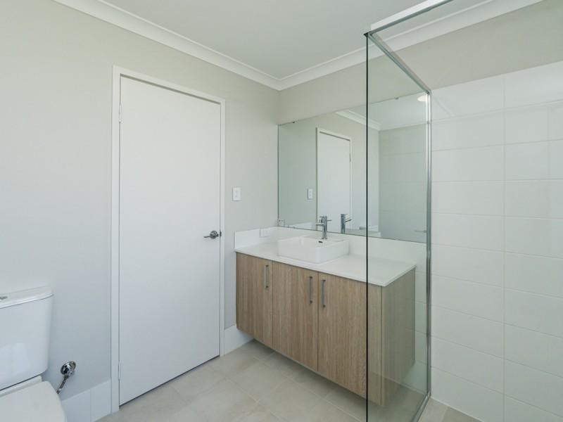 6 Kirkby View, Eglinton WA 6034