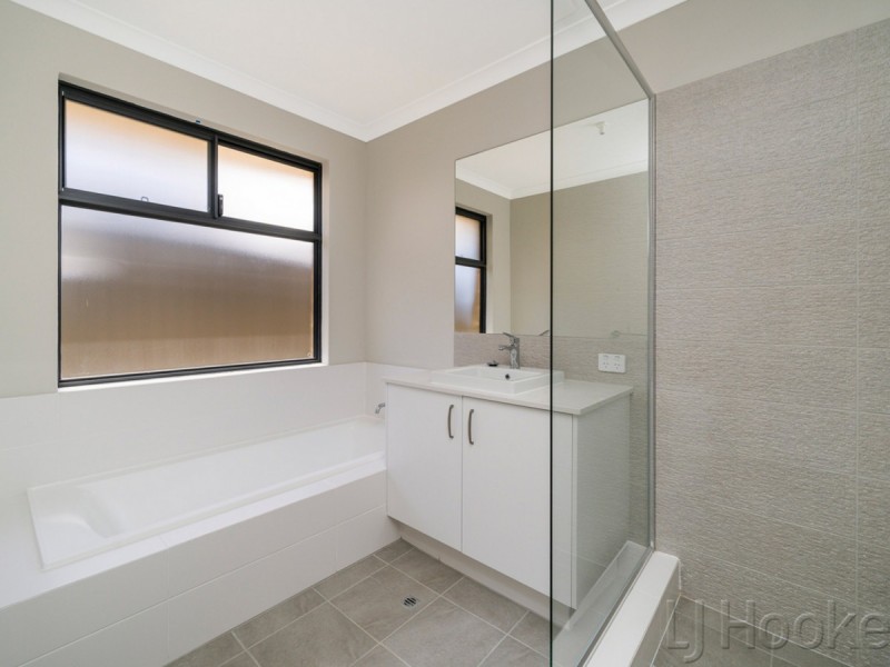 3 Uluru Crescent, Baldivis WA 6171