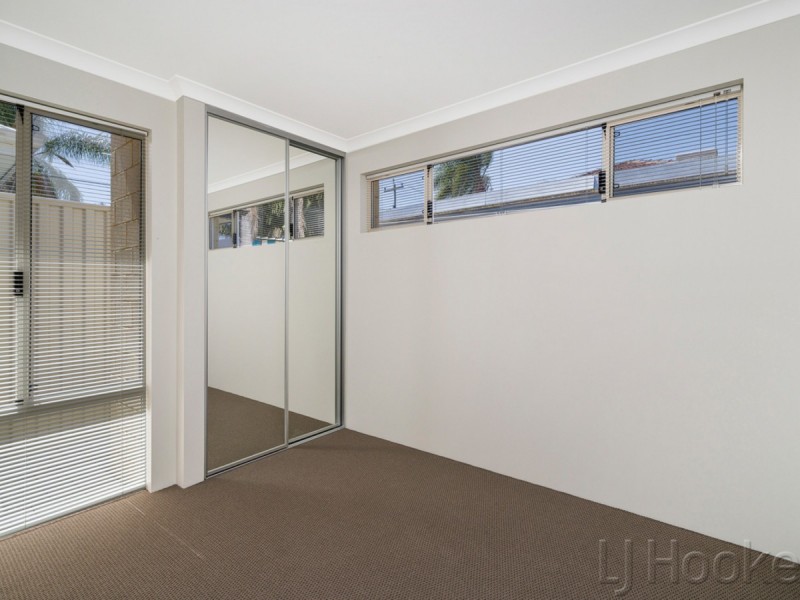 32 Renou Street, Queens Park WA 6107