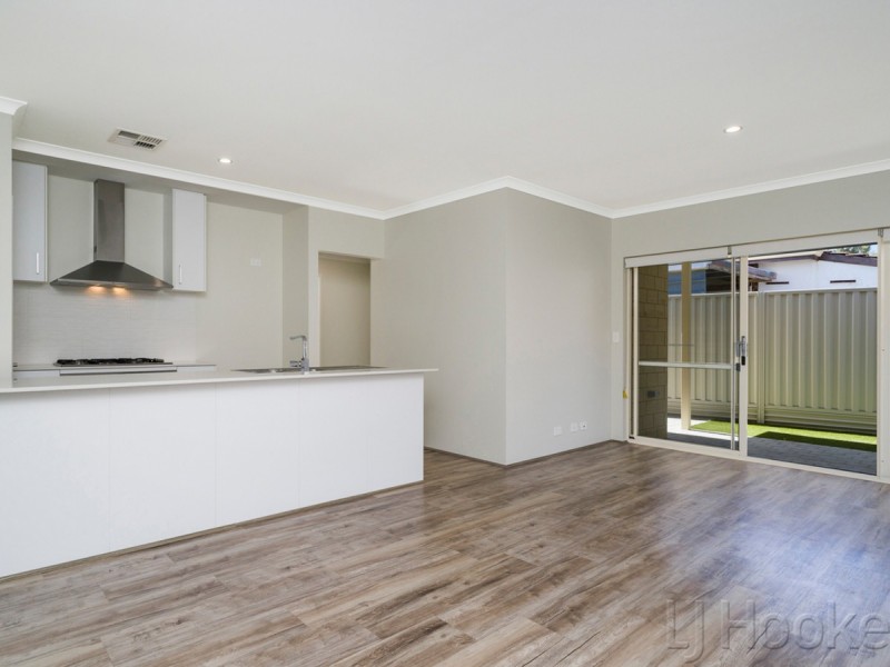 32 Renou Street, Queens Park WA 6107