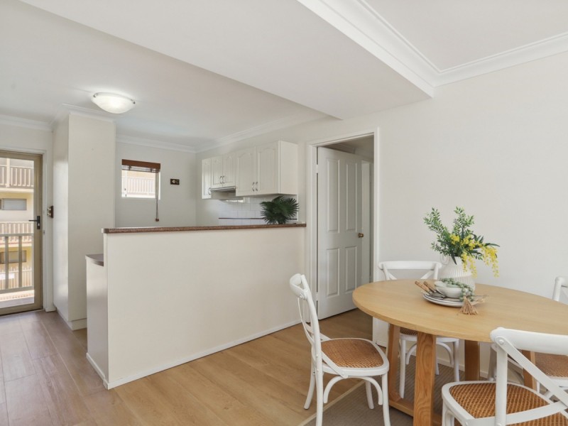 25/22 Nile Street, East Perth WA 6004