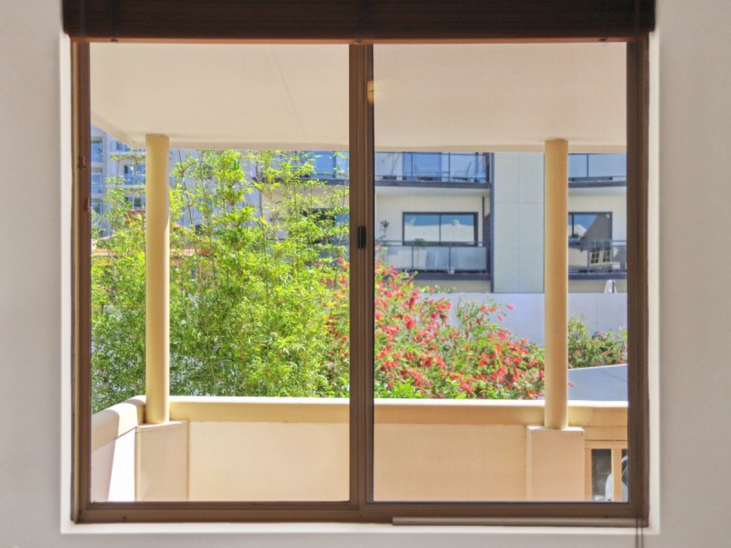 25/22 Nile Street, East Perth WA 6004