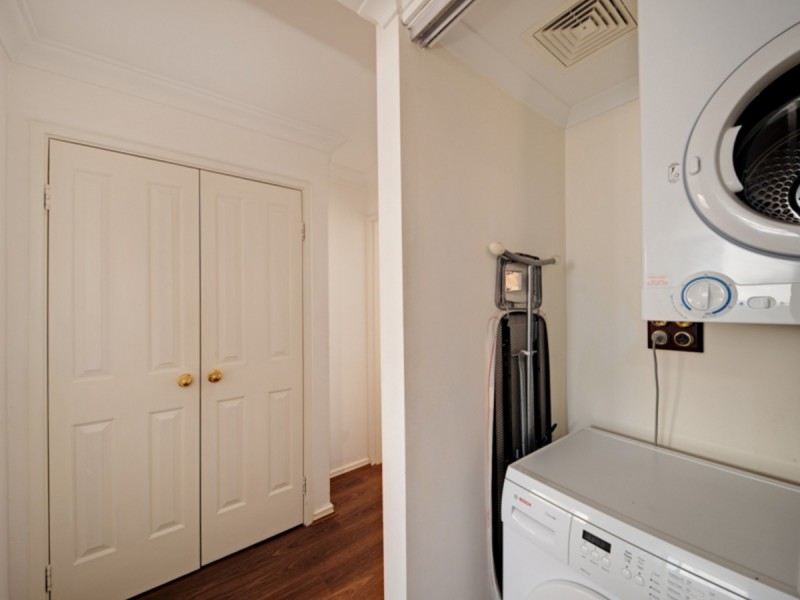 27/22 Nile Street, East Perth WA 6004