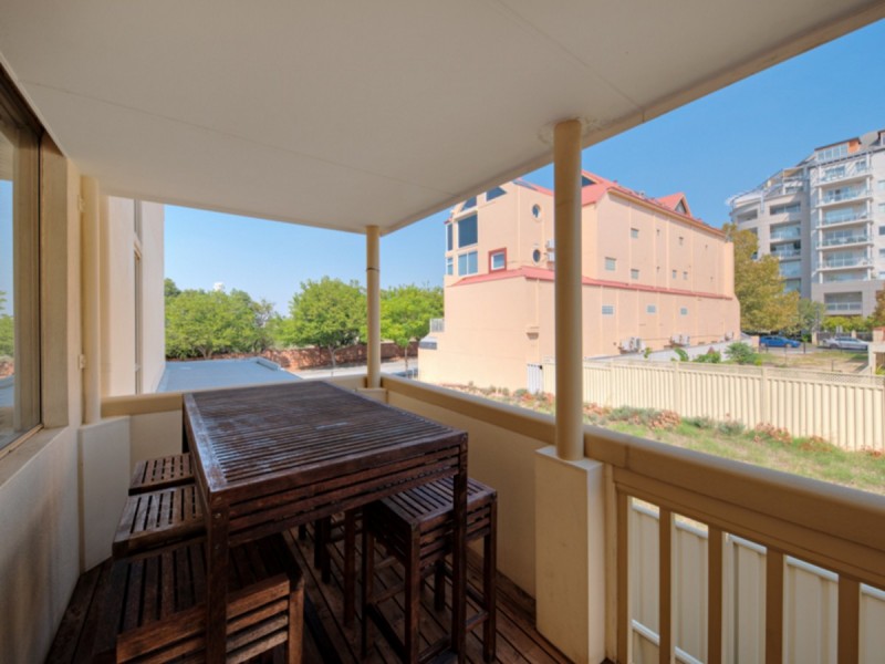 27/22 Nile Street, East Perth WA 6004