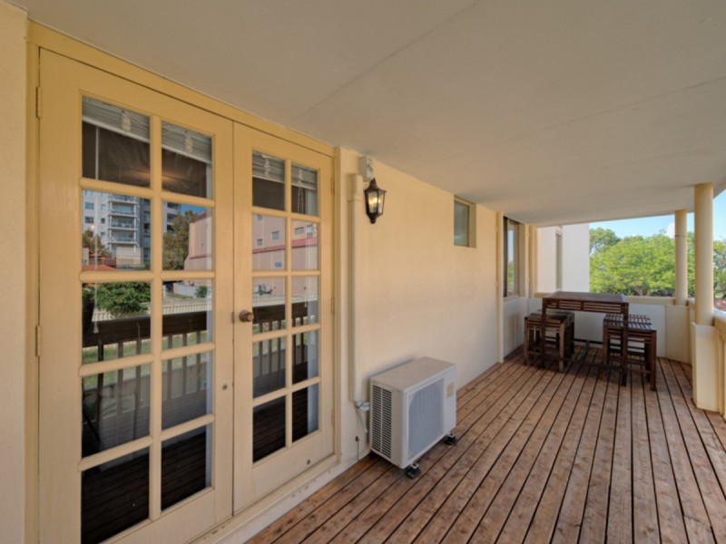 27/22 Nile Street, East Perth WA 6004