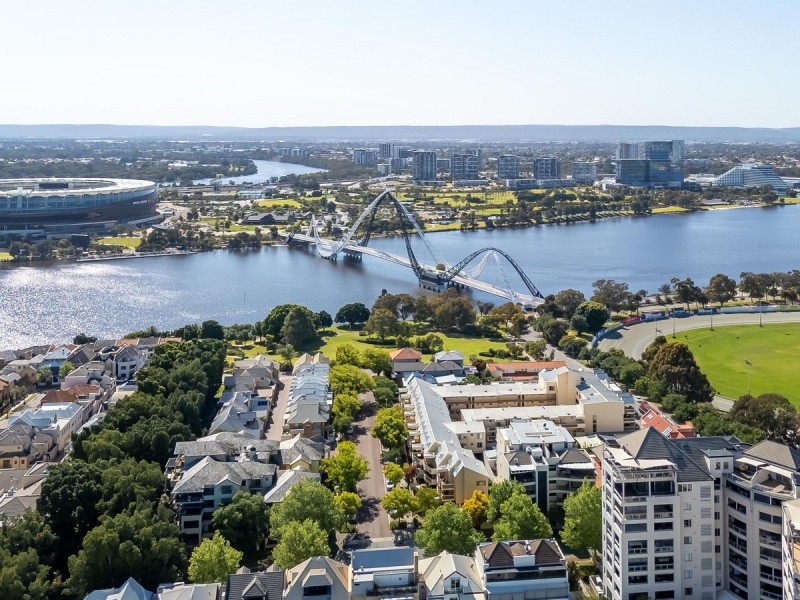 27/22 Nile Street, East Perth WA 6004