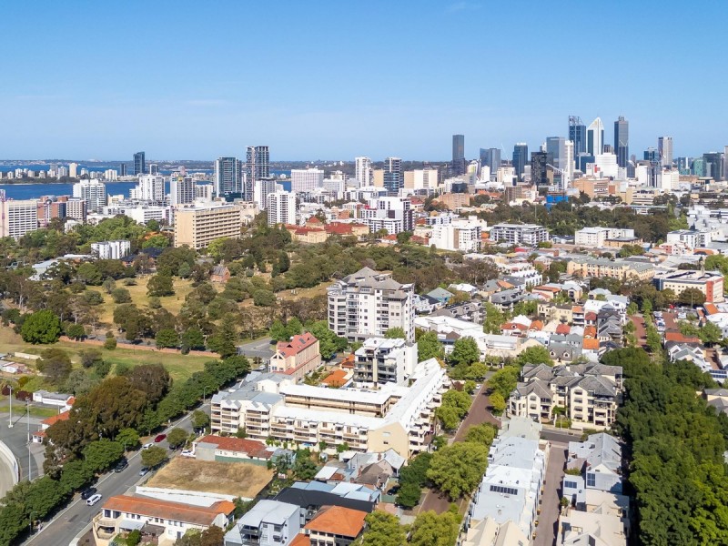 27/22 Nile Street, East Perth WA 6004