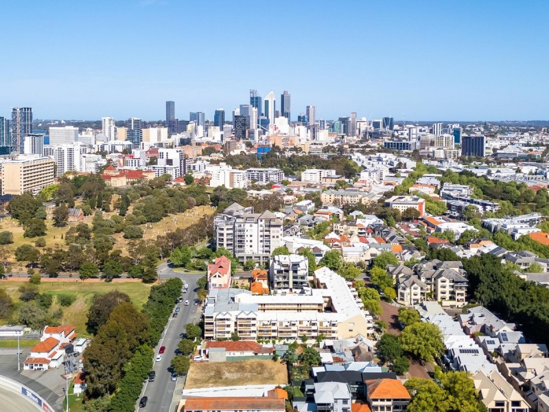 27/22 Nile Street, East Perth WA 6004