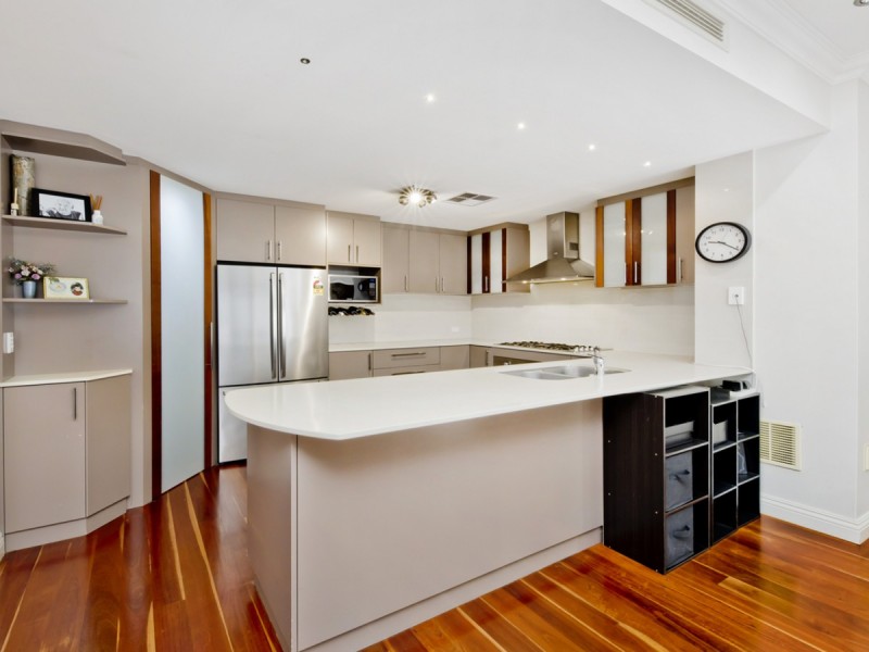 72 Moulden Avenue, Yokine WA 6060